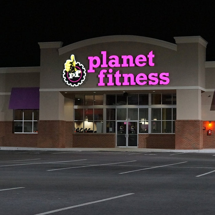 Does Planet Fitness Have a Steam Room, Sauna or Hot Tub? - Secret Saunas